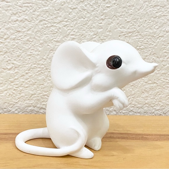 Rare Vintage Fine Bone China White Mouse Freeman for George Good Mouse Figurine - Picture 1 of 12
